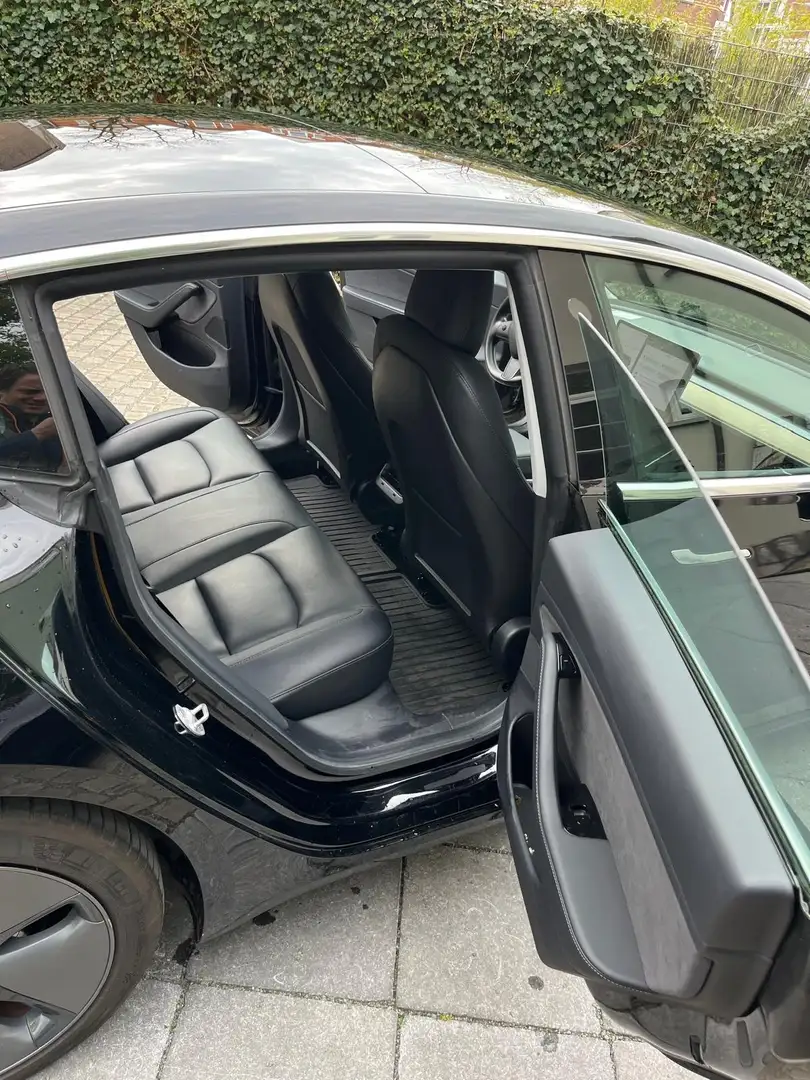 TESLA MODEL 3 (01/06/2019) - 